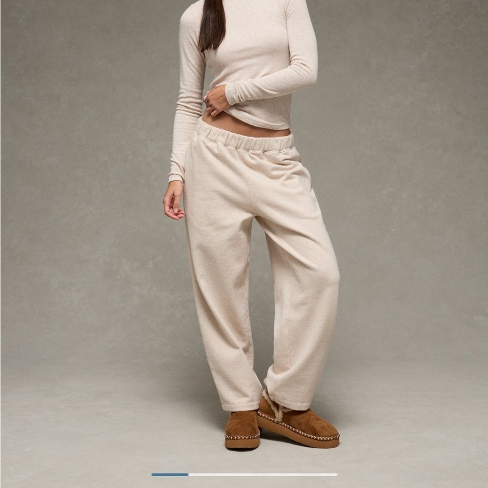 American Eagle Barrel Sweatpants